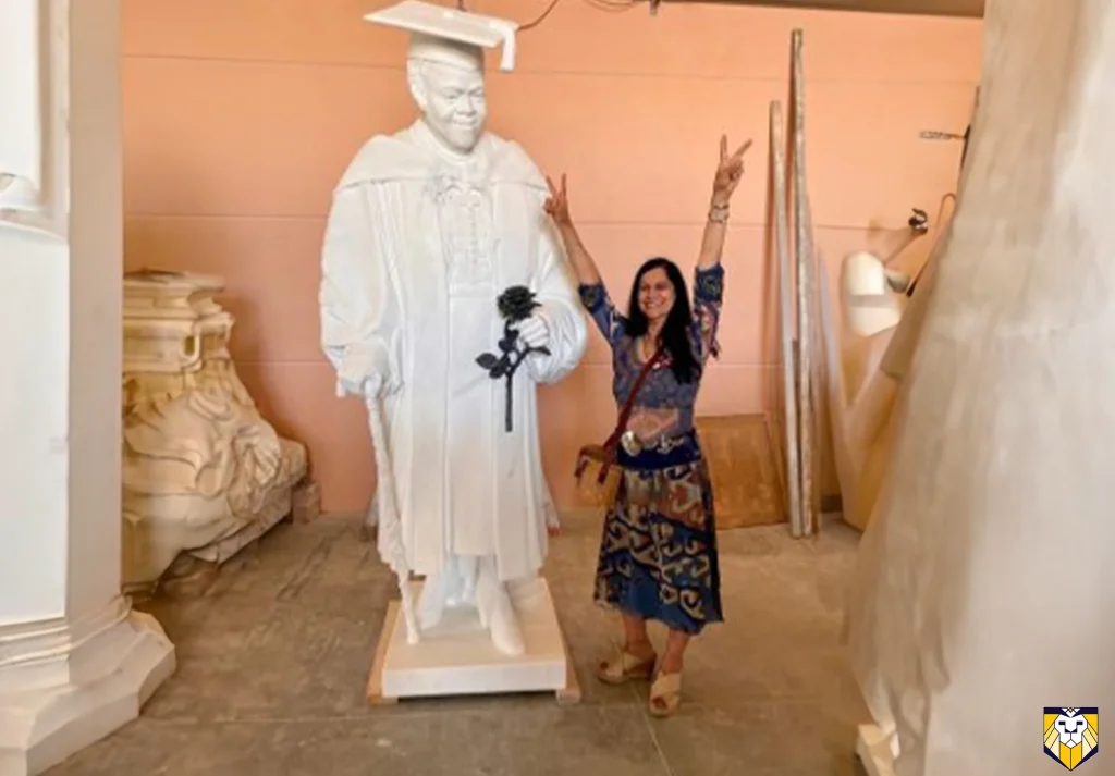 Nilda Comas, International Master Sculptor