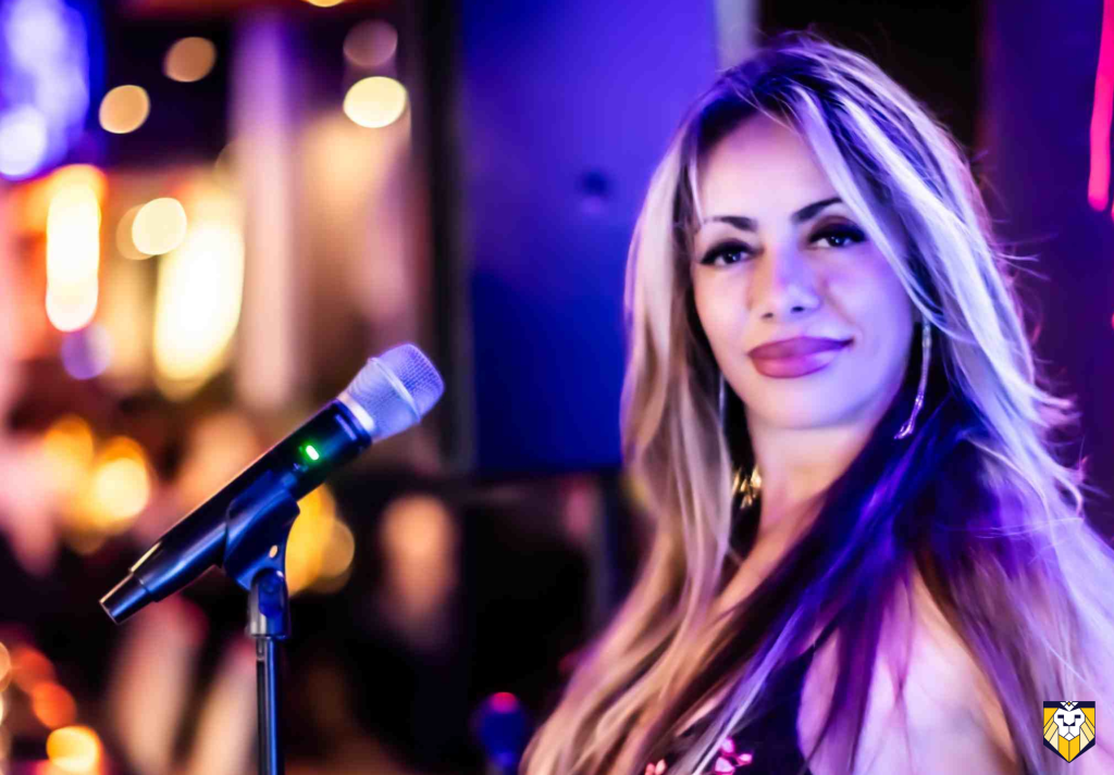 Carolina Medina, singer-songwriter
